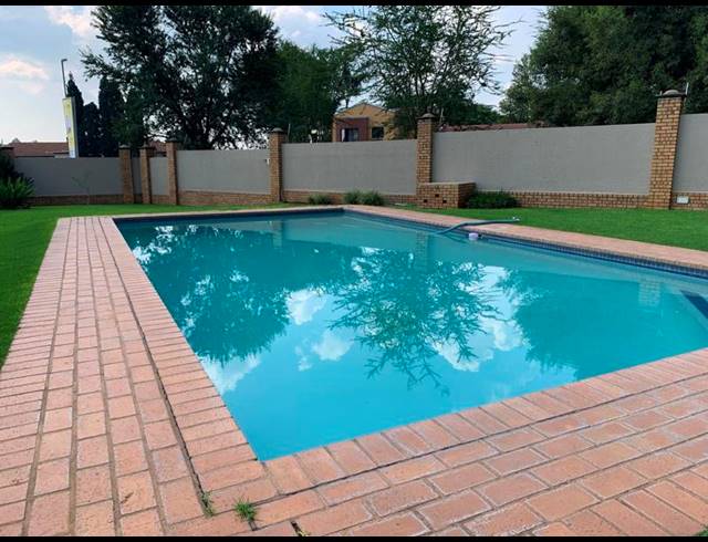 2 BEDROOM PROPERTY TO RENT IN OLYMPUS AH